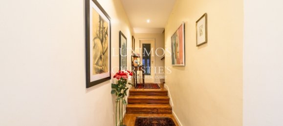 3 bedrooms Villa in Porto, Portugal No. 104477 9