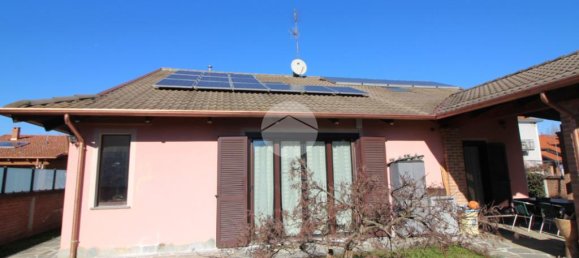 3 غرف نوم فيلا في Brandizzo, Italy رقم 209215 5