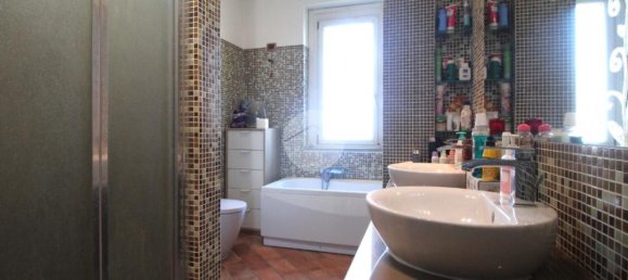 3 غرف نوم فيلا في Brandizzo, Italy رقم 209215 16