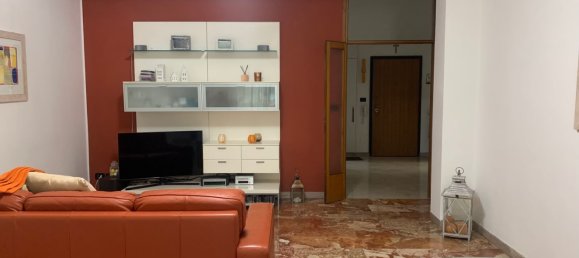 4 rooms Apartment in Venice, Italy No. 78519 7