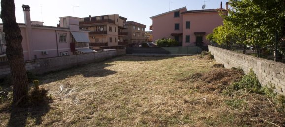 630m² Land in Rome, Italy No. 228191 2