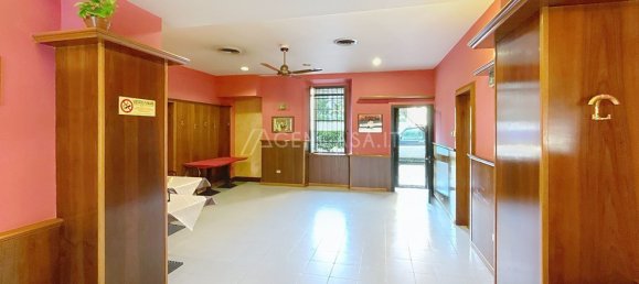 Коммерческая недвижимость 170м² в Милан, Италия № 246098 7