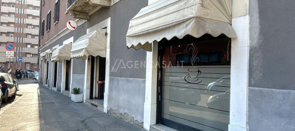 Коммерческая недвижимость 170м² в Милан, Италия № 246098 13