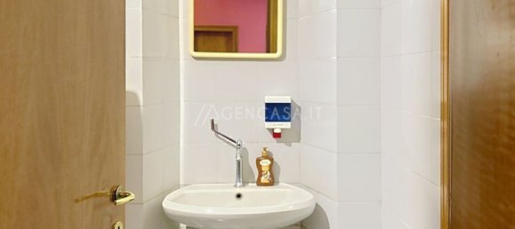 Коммерческая недвижимость 170м² в Милан, Италия № 246098 23