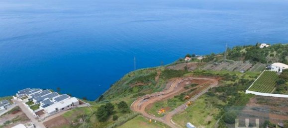 3 bedrooms Villa in Calheta, Portugal No. 140305 3