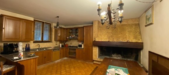 3 bedrooms House in Montelupo Fiorentino, Italy No. 182781 5