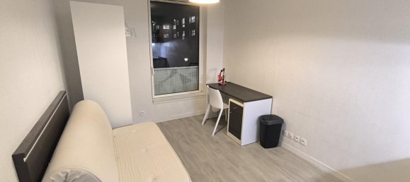 Studio in Massy, France No. 161778 2