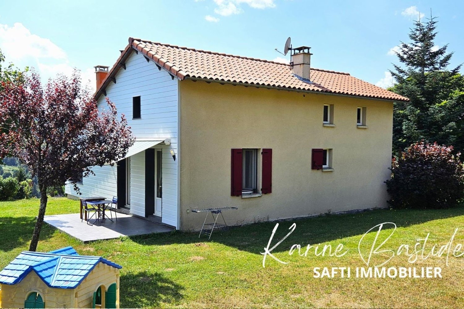 3 غرف نوم منزل في Coucouron, France رقم 273219