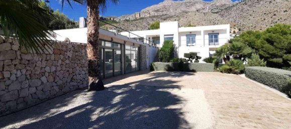 3 bedrooms Villa in Altea, Spain No. 80959 6