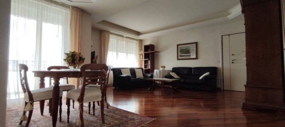 3 bedrooms Penthouse in Cattolica, Italy No. 296873 2