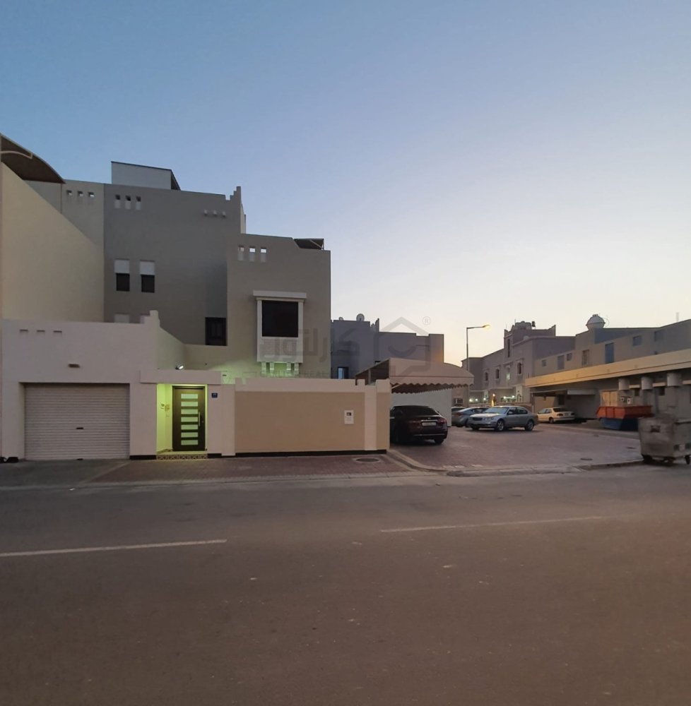 3 bedrooms Villa in Arad, Bahrain No. 691