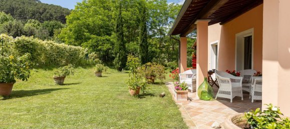 8 rooms Villa in Capannori, Italy No. 199619 17