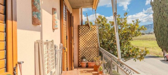 5غرفة شقة في Gavorrano, Italy رقم 30238 26