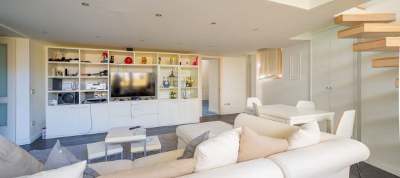 3 bedrooms Apartment in Naples, Italy No. 314001 5