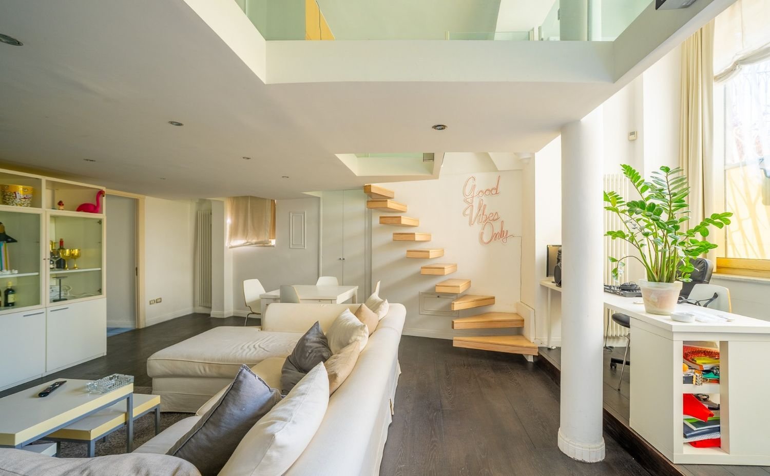 3 bedrooms Apartment in Naples, Italy No. 314001