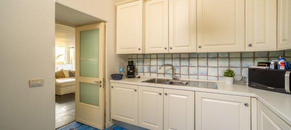 3 bedrooms Apartment in Naples, Italy No. 314001 11