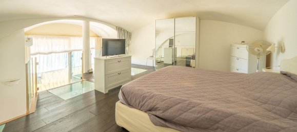 3 bedrooms Apartment in Naples, Italy No. 314001 9