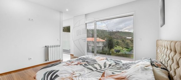 3 bedrooms House in Lanhoso, Portugal No. 42885 4