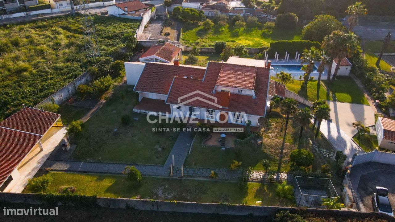 9 bedrooms House in Arcozelo, Portugal No. 52525