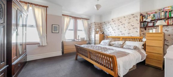 3 bedrooms House in Beckenham, United Kingdom No. 14380 19