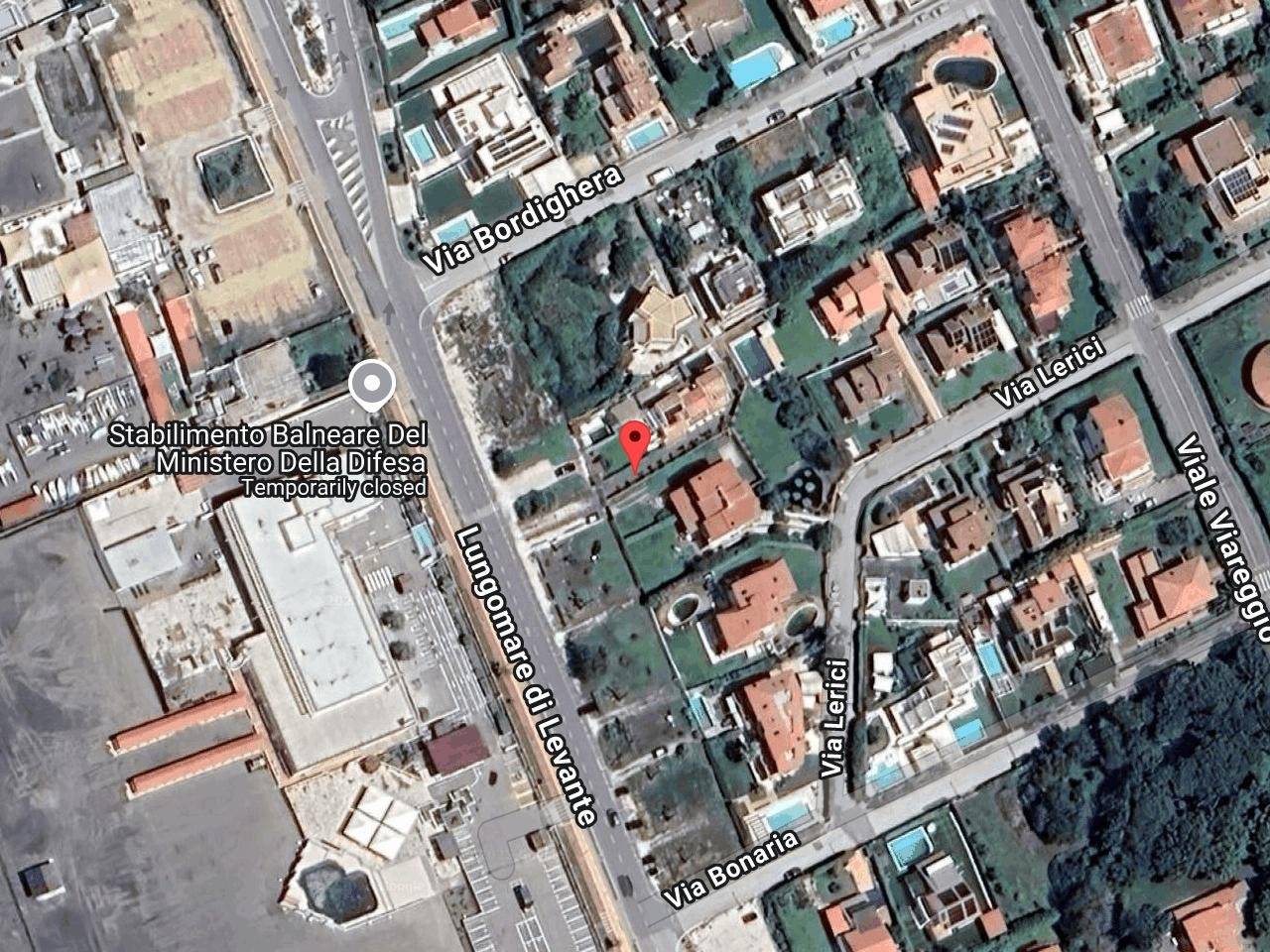 2 bedrooms Villa in Fiumicino, Italy No. 95855