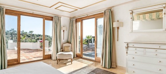 16 bedrooms Villa in Marbella, Spain No. 10051 3