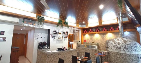 3 rooms Commercial property in Milan, Italy No. 239416 4