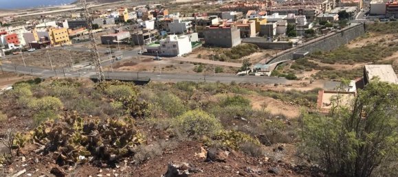 519m² Land in Granadilla de Abona, Spain No. 41302 3