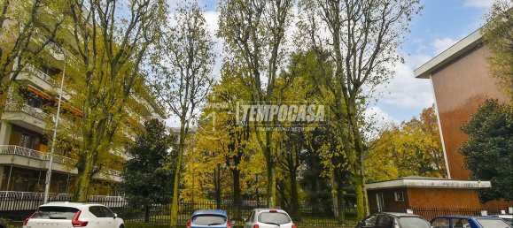 2-salle Appartement à Cologno Monzese, Italy No. 268879 16