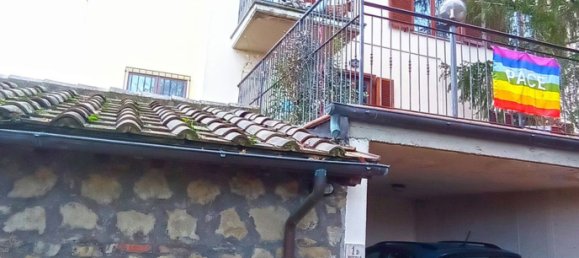 3 rooms Apartment in Arezzo, Italy No. 43910 7