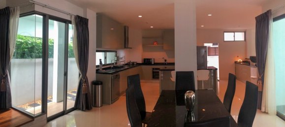 3 bedrooms Cafe / restaurant in Bangkok, Thailand No. 6330 6