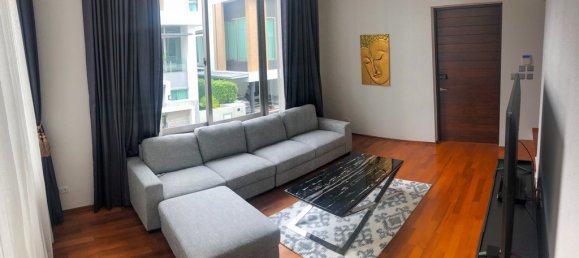 3 bedrooms Cafe / restaurant in Bangkok, Thailand No. 6330 11