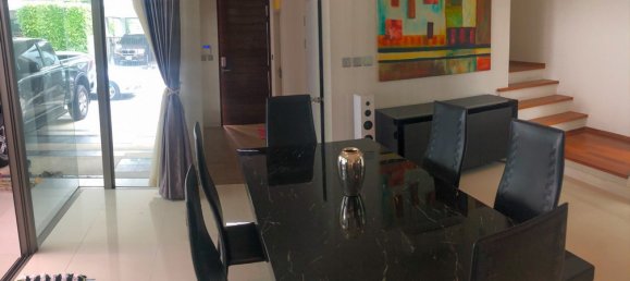 3 bedrooms Cafe / restaurant in Bangkok, Thailand No. 6330 7