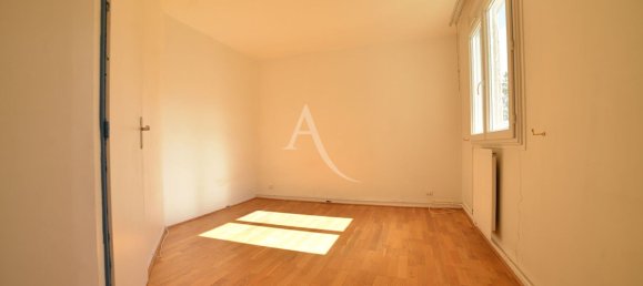 2 Schlafzimmer Wohnung in Fontenay-sous-Bois, France, Nr. 173942 4