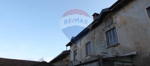 500m² Commercial property in Varese, Italy No. 133045 18