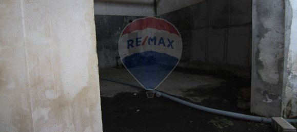 500m² Commercial property in Varese, Italy No. 133045 10