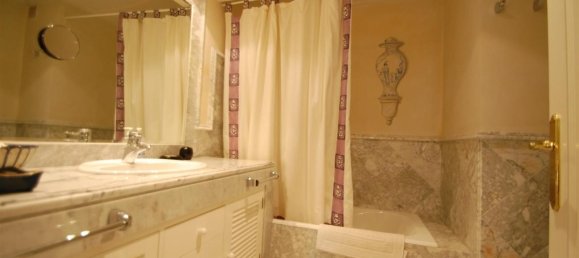 Квартира с 3 спальнями в Марбелья, Испания № 115422 8