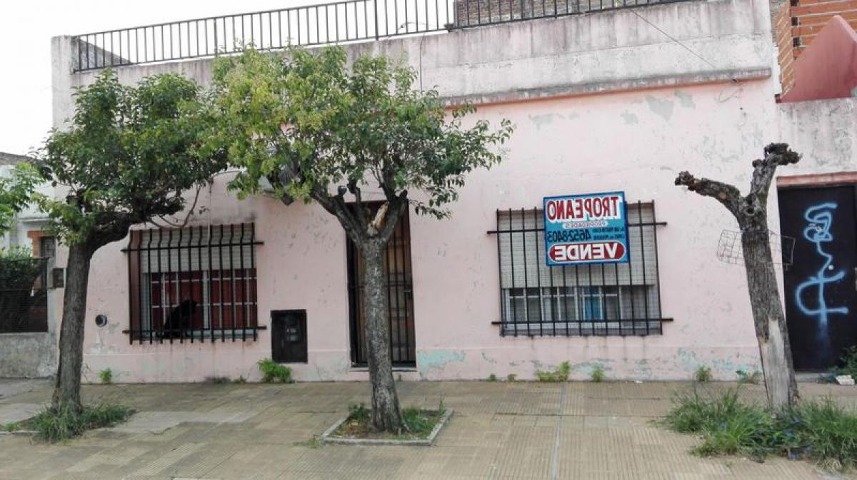 2 bedrooms House in Bermudez, Argentina No. 20404