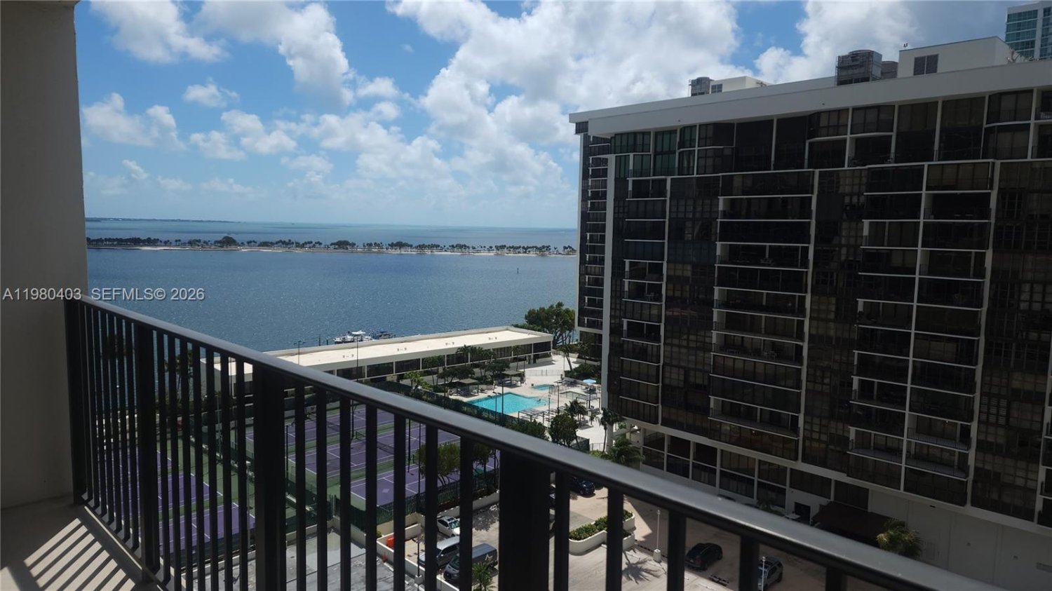 1 bedroom Commercial property for sale in Miami, Miami-Dade, Florida, USA № 614462