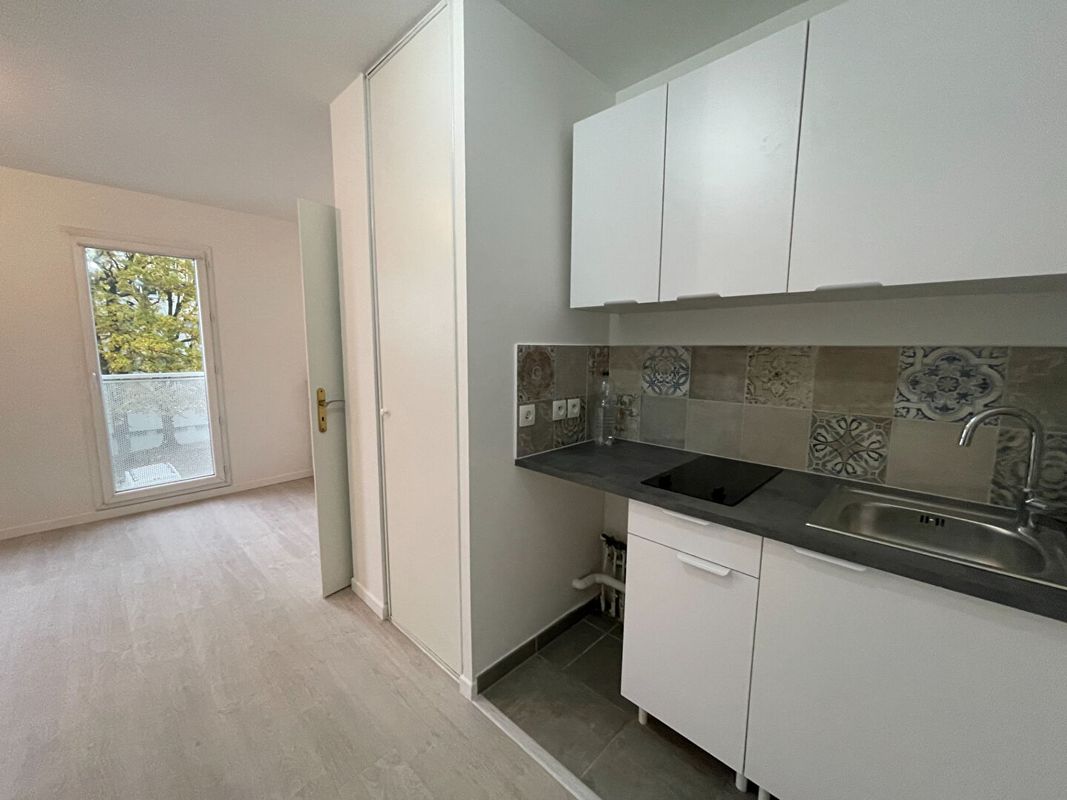 1 bedroom Apartment in Sucy-en-Brie, France No. 145108