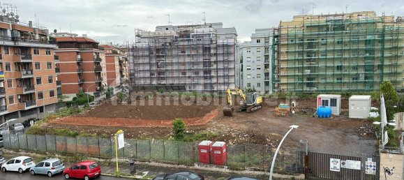 2 bedrooms Apartment in Rome, Italy No. 10688 5