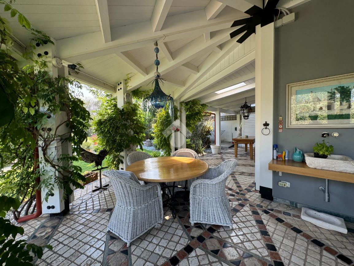 4-Zimmer Haus in Bari, Italy, Nr. 128193