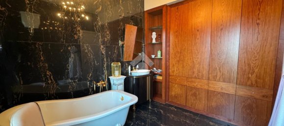 4-Zimmer Haus in Bari, Italy, Nr. 128193 10