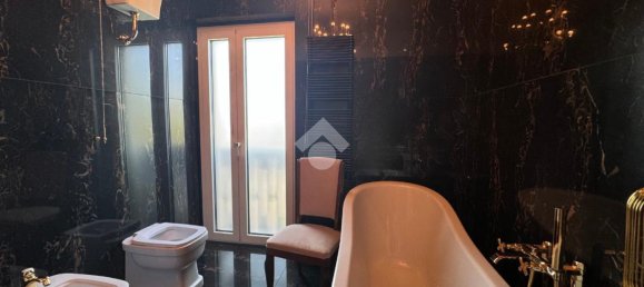 4-Zimmer Haus in Bari, Italy, Nr. 128193 7