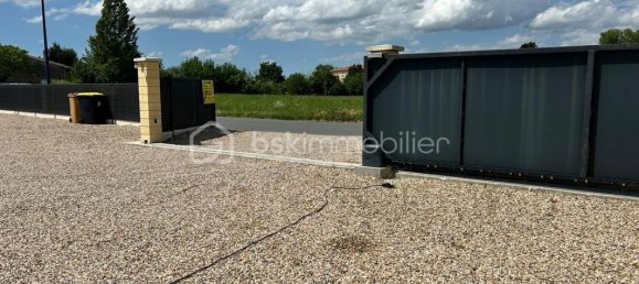 3 bedrooms House in Gironde, France No. 335470 19