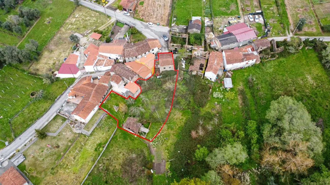 2 bedrooms House in Lousa, Portugal No. 13910