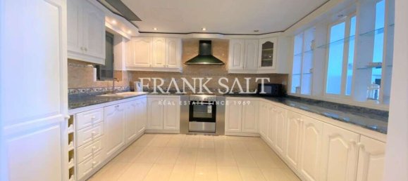 3 bedrooms Apartment in Saint Julian's, Malta No. 8770 2