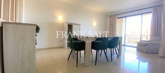 3 bedrooms Apartment in Saint Julian's, Malta No. 8770 4