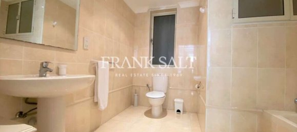 3 bedrooms Apartment in Saint Julian's, Malta No. 8770 12