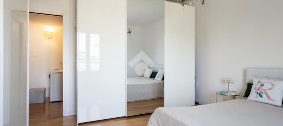 1 bedroom Apartment in Milan, Italy No. 324784 9